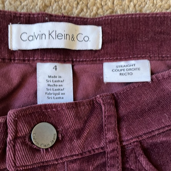 4 Pairs of Corduroy Pants Calvin Klein, and Buffalo sizes 4 & 26/27 - Picture 9 of 9